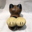画像4: 木彫り 寝そべり猫 置物 オブジェ ネコ雑貨インテリア雑貨 アジアン エスニック アニマルデザイン (4)