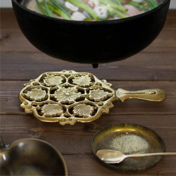 画像1: イタリアブラス 真鍮製 鍋敷き インテリア雑貨  アンティーク調 ヨーロピアン雑貨 (1)
